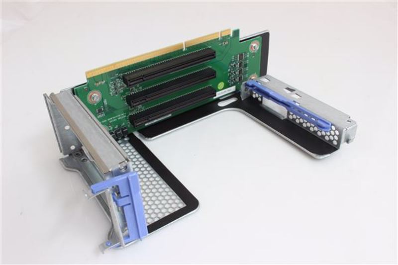x3650 M4 PCIe GenIII Riser Card 2 (1 x8 FH/FL + 2