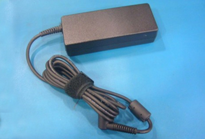 Adaptateur secteur HP 65 W à détection automatique 19,5 V CC