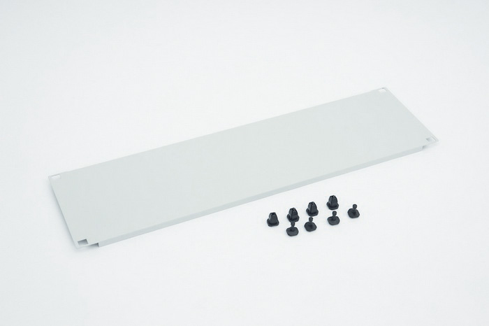 TRITON 19“ Blanking panel 3U with plastic pins - RAC-ZP-X33-A1