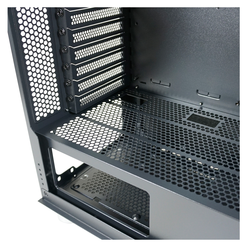 LC-8000B: PC Case (No PSU)