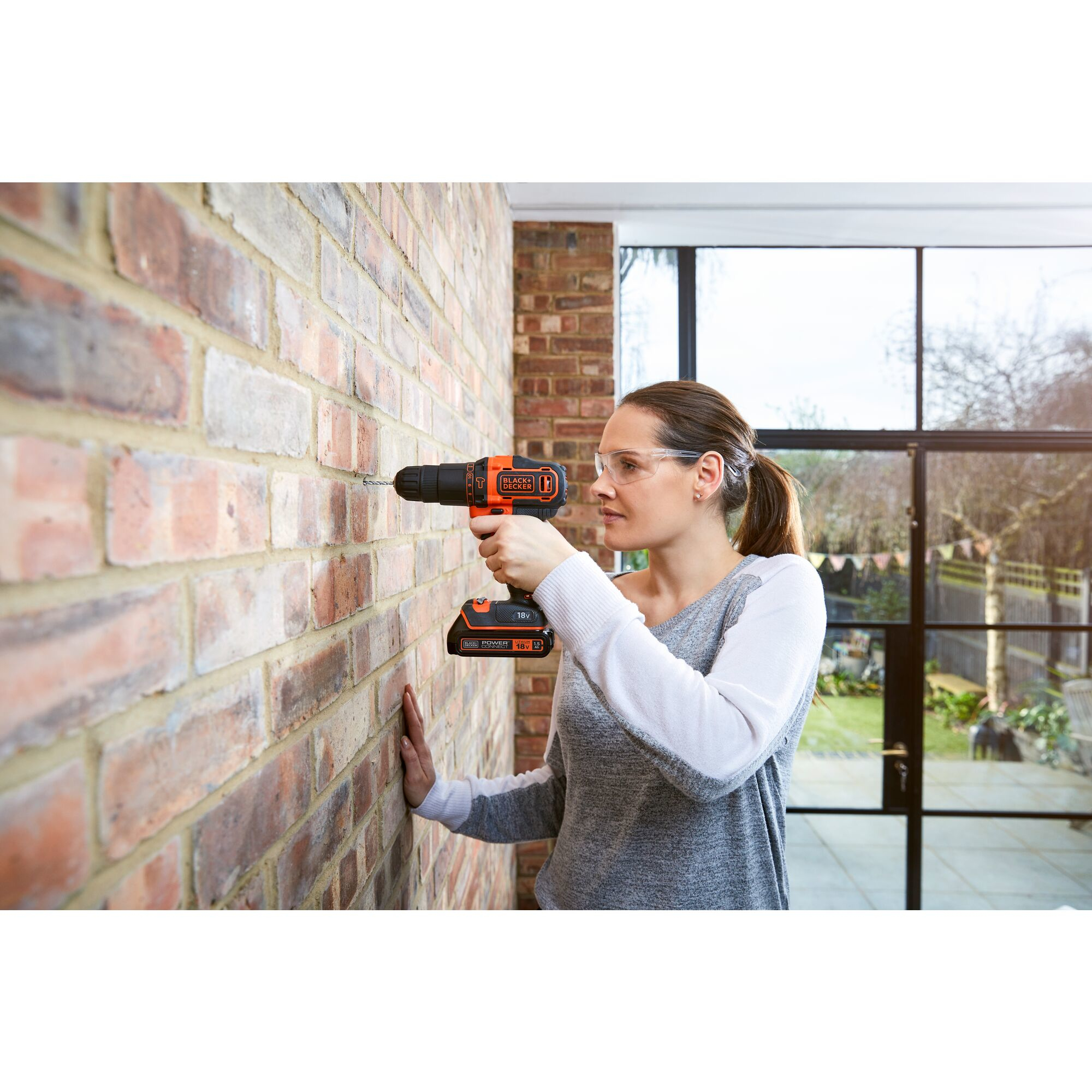 Black & Decker cordless impact drill BCKSB04 18Volt orange/black 2x Li-Ion