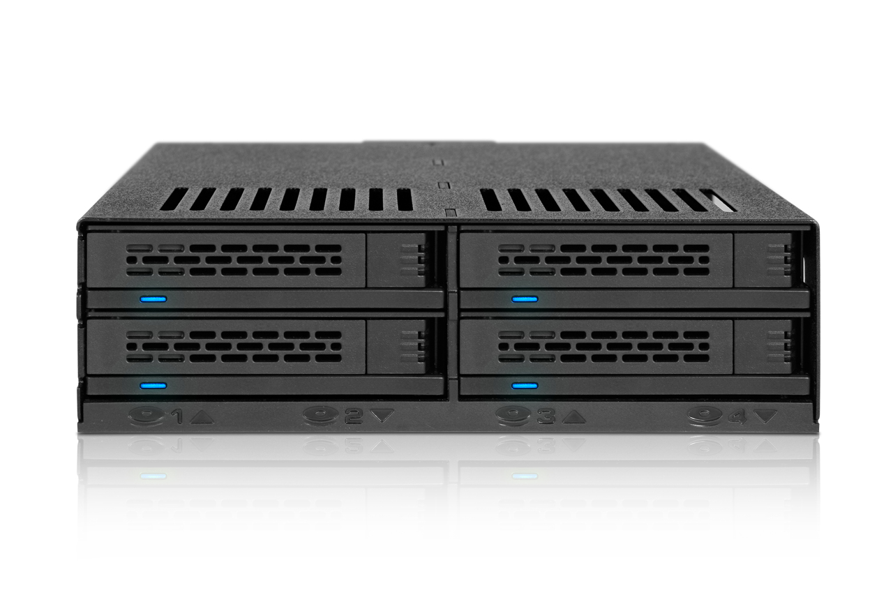 Icy Dock 4x 2.5 SATA/SAS in 1x 5.25 bay mobile rack screwless - Serial Attached SCSI (SAS)