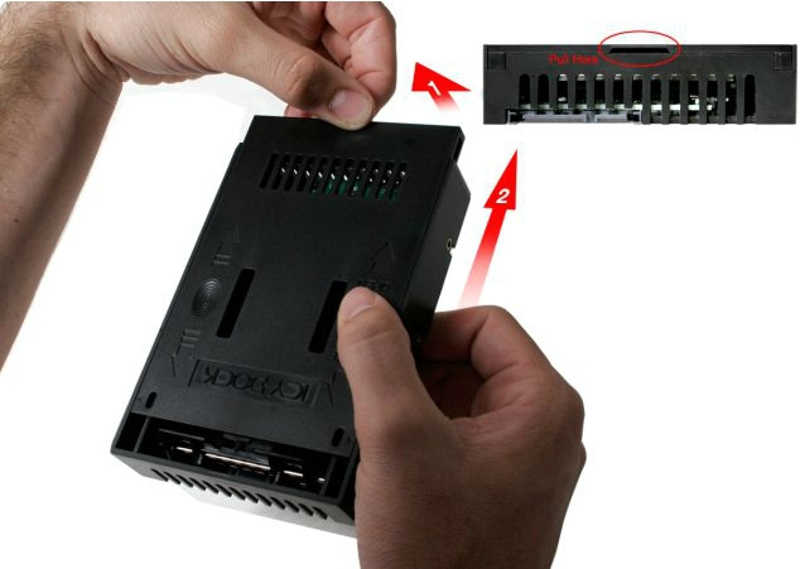 Icy Dock MB882SP-1S-2B Hard Drive Converter - MB882SP-1S-2B