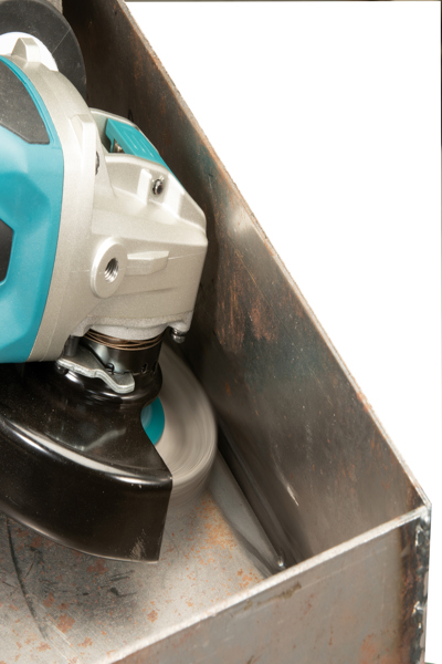 Brosse métallique circulaire Makita pour peinture et rouille