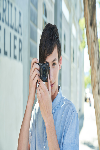 Sony a6100 ILCE-6100L Camera 24.2MP - ILCE6100LB.CEC