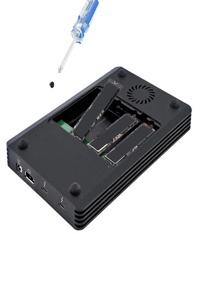 StarTech.com 4 Bay Thunderbolt 3 NVMe Enclosure, For M.2 NVMe Solid State Drives, 1x DisplayPort Video & 2x TB3 Downstream Ports, Up to 40Gbps, 72W Power Supply - M2E4BTB3