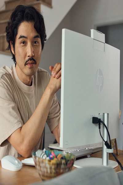 HP 24-cr0110ng All-in-One PC: Ryzen 3 7320U, 4.1 GHz - A3HE5EA