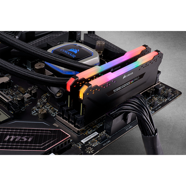 Corsair Vengeance RGB PRO - DDR4 - CMW16GX4M2C3000C15