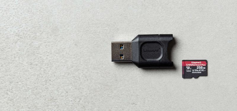 Kingston MobileLite Plus - Card reader - MLPM