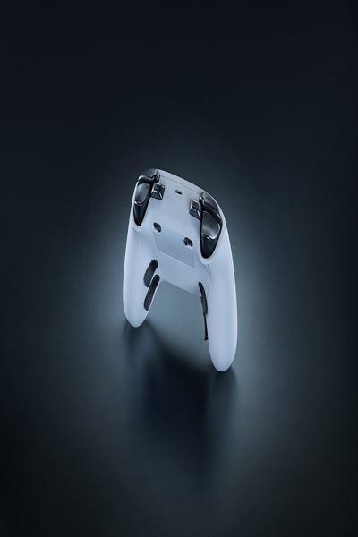 Razer Wolverine V3 Pro - White P - RZ06-05200200-R3M1