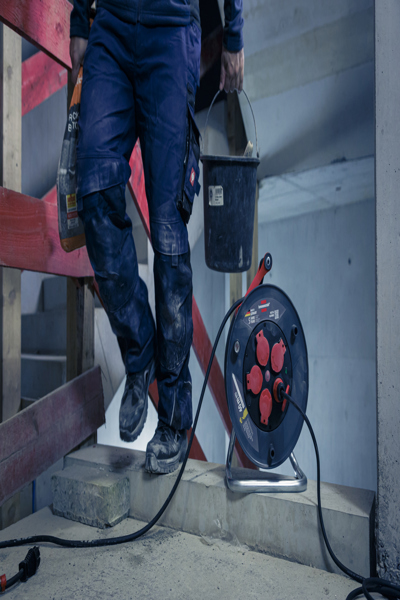 Brennenstuhl 9232400100, Svart, Röd, Plast, 5 AC-uttag, Rak, 40 m, IP44 - 9232400100