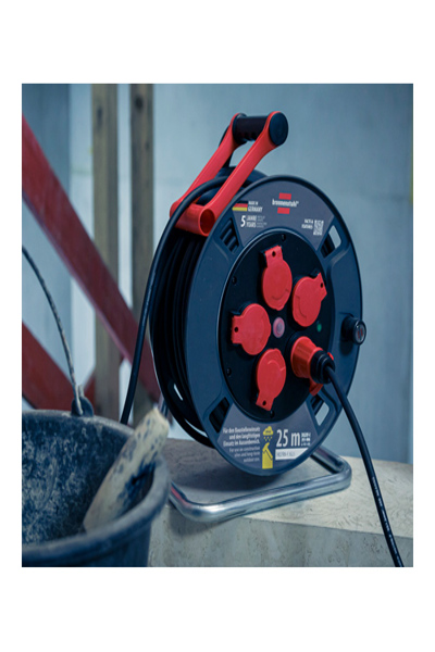 Brennenstuhl 9232250100, Svart, Röd, Plast, 5 AC-uttag, Rak, 25 m, IP44 - 9232250100