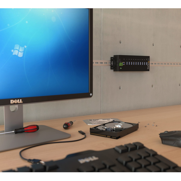 StarTech.com 10 Port USB 3.0 Hub - ST1030USBM