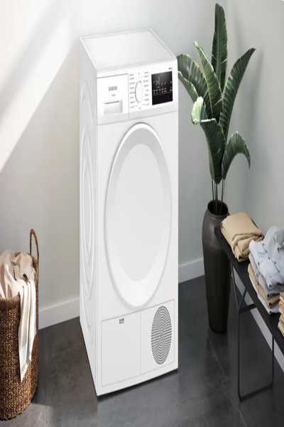 Siemens iQ300 WT43H004 Freestanding Condensation Dryer - WT43H004