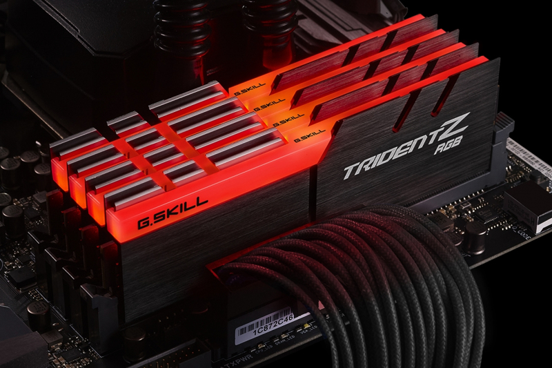 G.Skill Trident Z RGB F4-3200C16Q-32GTZR - 32 GB - F4-3200C16Q-32GTZR
