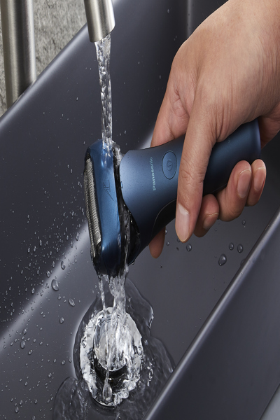 Panasonic ES-LT4B - Foil shaver - Blue - Stainless steel - Battery - Lithium-Ion (Li-Ion) - 45 min