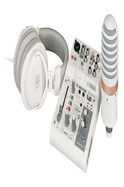 Mixeur 3 canaux Yamaha AG03MK2WLSPK blanc