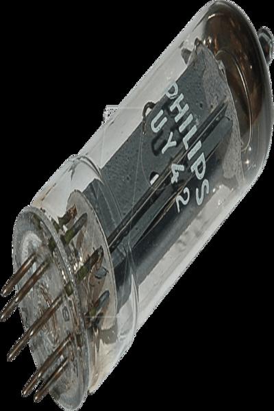 UY42