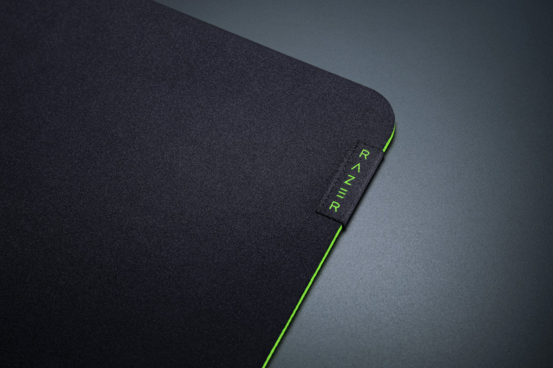 Razer Gigantus V2 Medium Gaming Mousepad - RZ02-03330200-R3M1