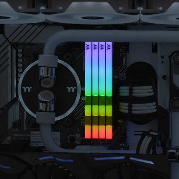 TOUGHRAM RGB - DDR4 - kit - 16 GB: 2 x 8 GB - R022D408GX2-3200C16A