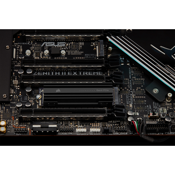 Corsair MP600 PRO - SSD - 1 TB - CSSD-F1000GBMP600PRO