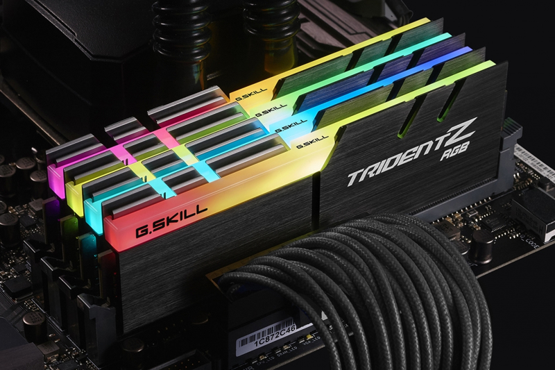 G.Skill Trident Z RGB F4-3200C16Q-32GTZR - 32 GB - F4-3200C16Q-32GTZR