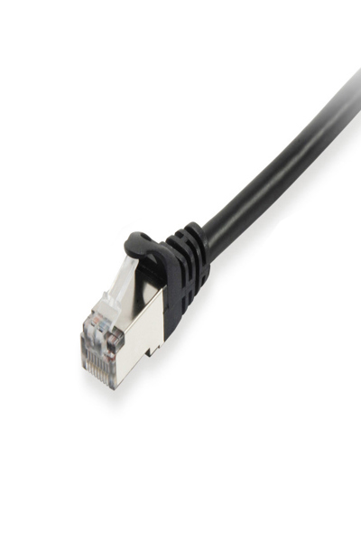 Équiper un câble de raccordement RJ-45 mâle à mâle
