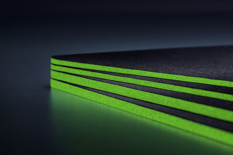 Razer Gigantus V2 Medium Gaming Mousepad - RZ02-03330200-R3M1