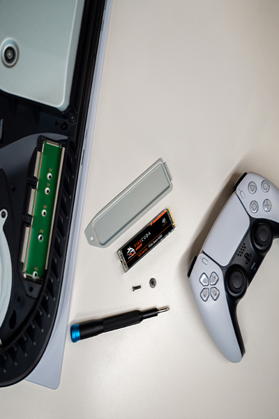 Seagate FireCuda 530R ZP2000GM3A073 - ZP2000GM3A073