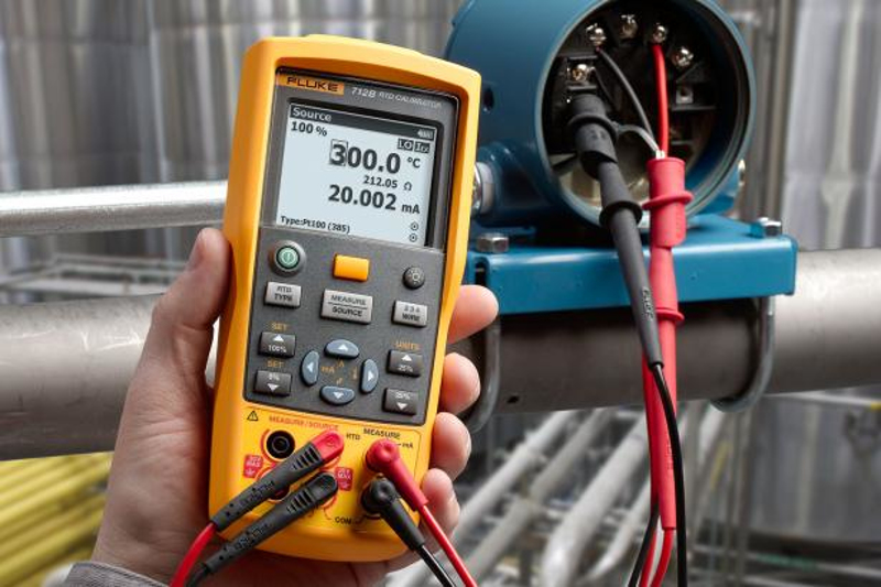 Fluke 712 B - RTD Calibrator, 712 B - 4387857