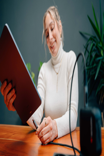 Verbatim Sync & Charge USB C to 240W 40 Gbps Display - Cable - Digital - 31849