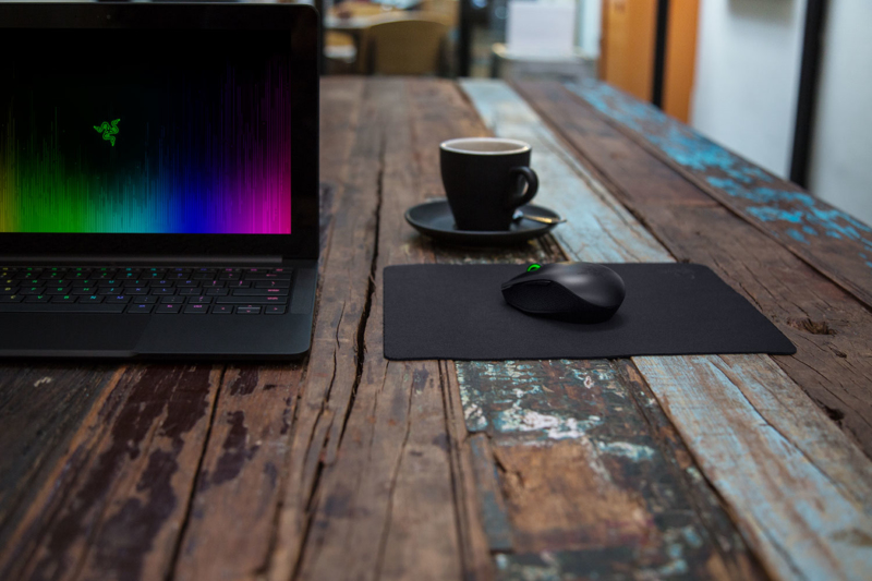 Razer Goliathus Mobile Stealth Mousepad - RZ02-01820500-R3M1