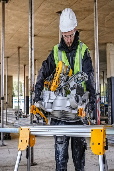 DEWALT DE7033-XJ Compact Miter Saw Stand - DE7033