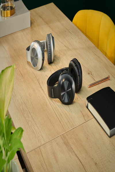Panasonic RB-HX220BDES - wireless headphones - headphone - Bluetooth - Microphone - XBS - 23 - Headphones - CE - RB-HX220BDES