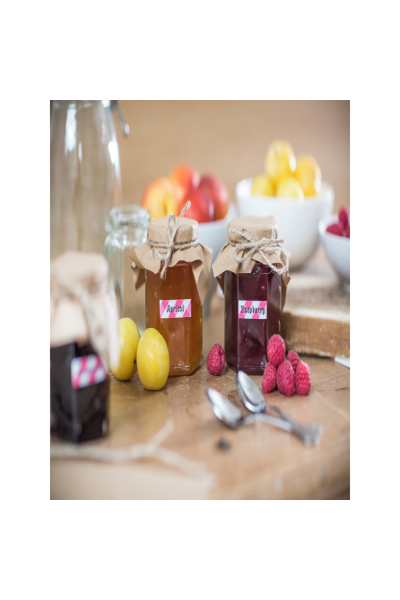 Brother TZe-MPRG31 Black on Red Gingham - TZEMPRG31