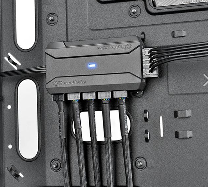 Thermaltake COMMANDER FP - 10 port hub for PWM fans - AC-023-AN1NAN-A1