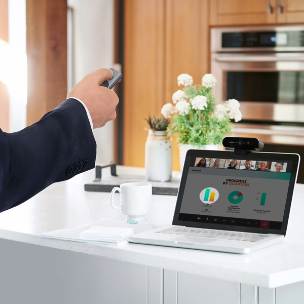 Logitech Spotlight - Presentasjonsfjernkontroll - 910-004861