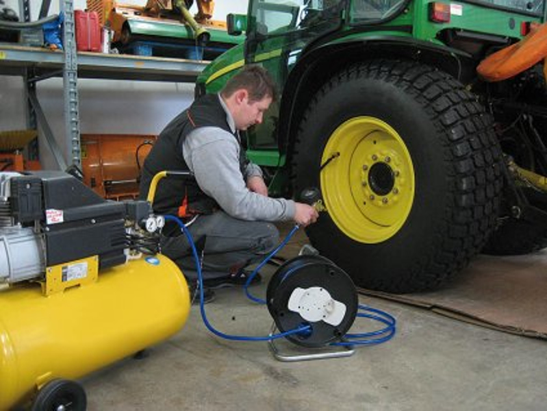 Brennenstuhl 1127020 - Markstående rulle - 1127020