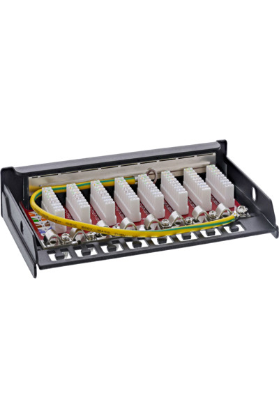 Panneau de brassage InLine Cat.6A 0,5U 8 ports - table/mur/rail - noir - protection contre la poussière