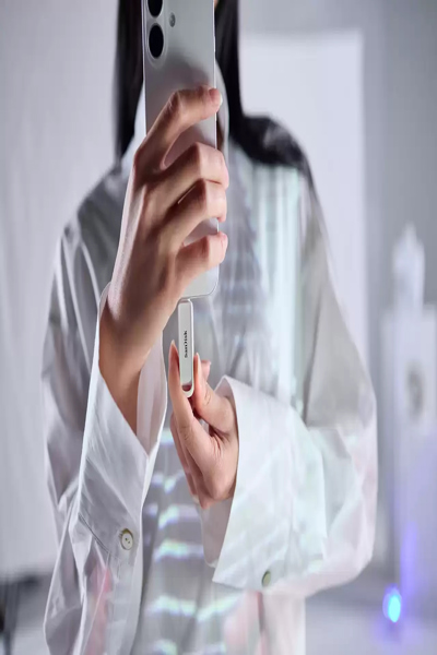 SANDISK PHONE DRIVE USB-C ARCTIC WHITE 64 GB - SDIXS0N-064G-GN6NE