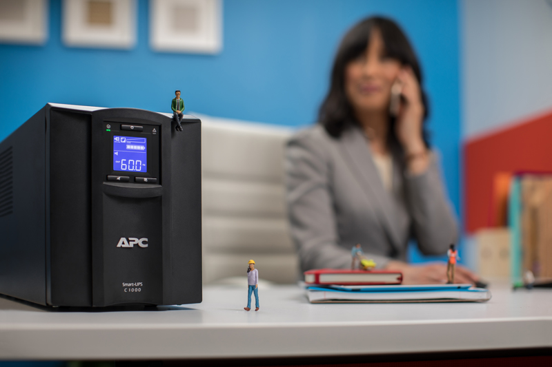 APC Smart-UPS SMC1000IC - UPS - 220/230/240 V - 600 Watt 1000 VA - SMC1000IC