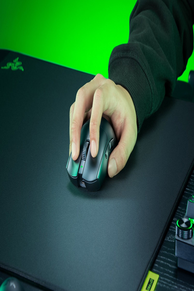 Razer Mouse Viper V4 Pro Wireless Black - Mouse - Optical - RZ01-05630100-R3G1