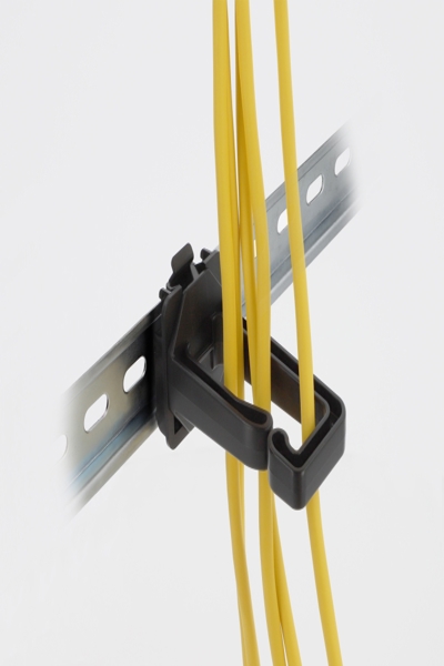 Delock KabelbÃƒÂ¼gel 70 x 24 mm mit Montageplatte zur Hutschienenbefestigung - 90769