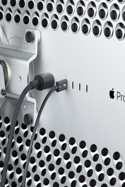 StarTech.com 60 cm Thunderbolt 5-certifierad kabel - TBLT5MM80CM240W