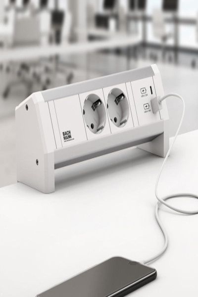 Bachmann 902.0290 Multiprise CEE 7/3 USB Blanc 22 W
