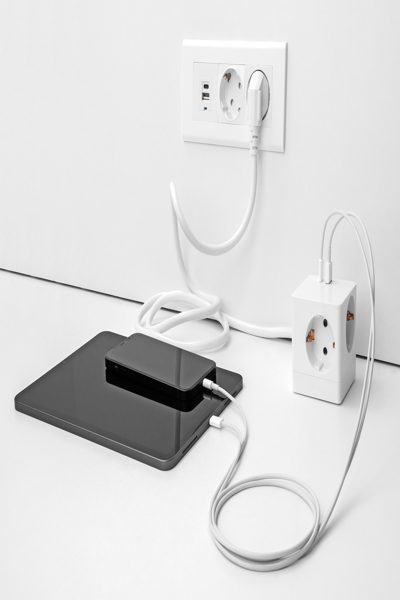 Delock Grenuttag - med barnsäkert lås, PD 3.0-laddare 20W - 11502