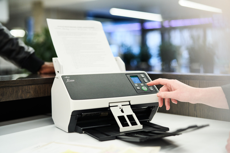 Fujitsu fi-8250 Scanner A4 50ppm flatbed - PA03810-B601