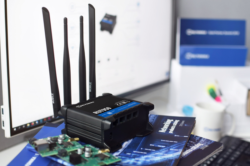 Teltonika RUT950 - WWAN Wireless Router - RUT950U022C0