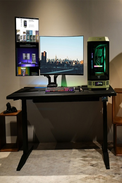 Bras double écran RGB Thermaltake