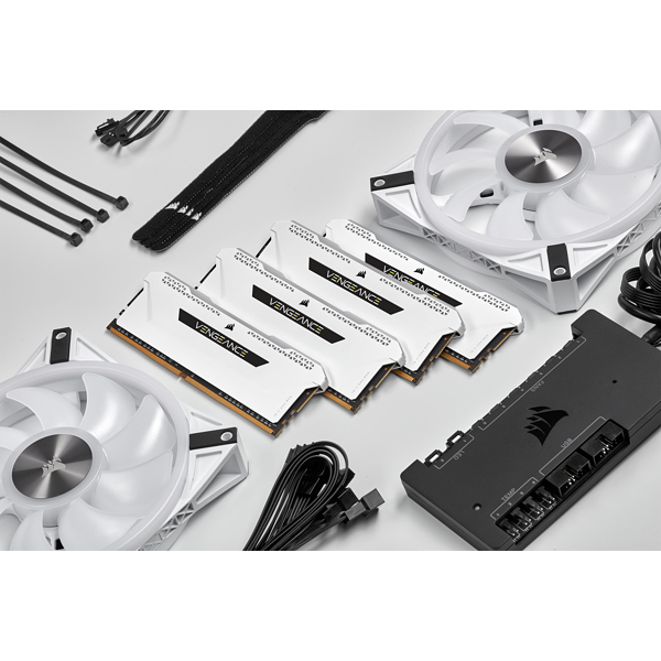 Corsair Vengeance RGB PRO SL - DDR4 - CMH16GX4M2D3600C18W